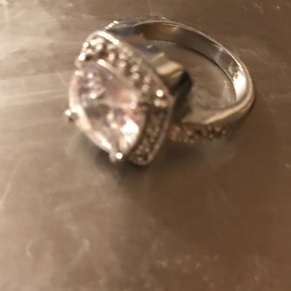 Cubic Zirconia gorgeous ring made by li Sophia - Picture 4 of 5